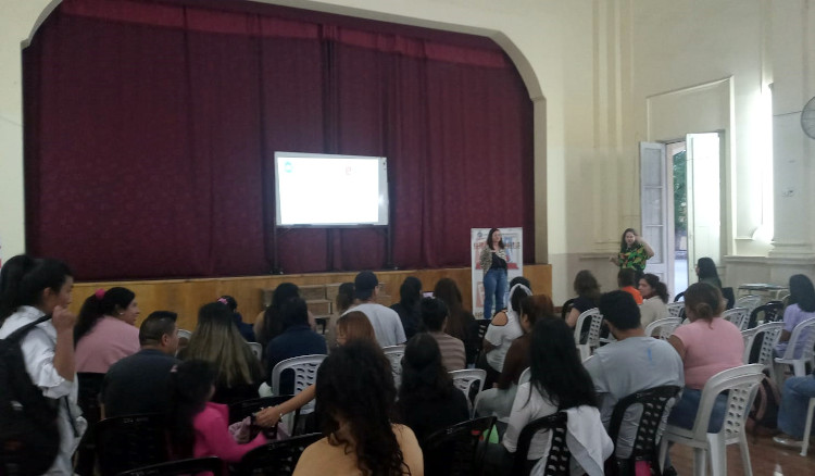 Fotografía Charla “Rol Docente: Abordaje desde la ESI”