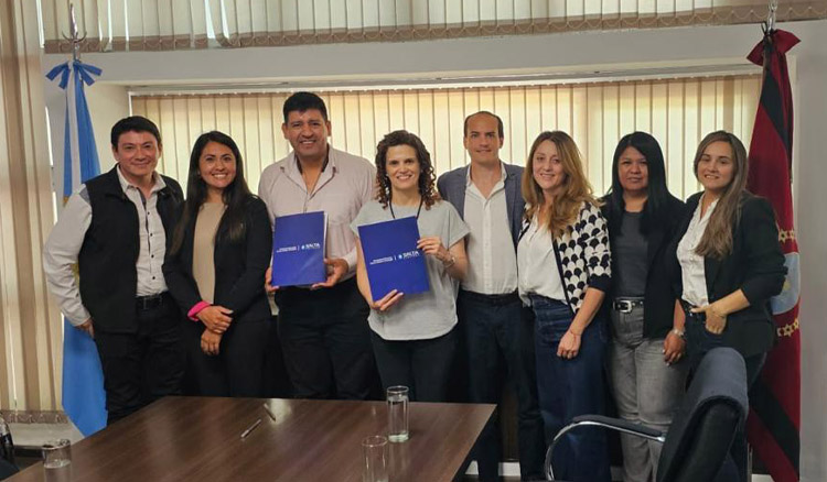 Fotografía: Estudiantes de El Tala recibirán apoyo integral en sus trayectorias escolares