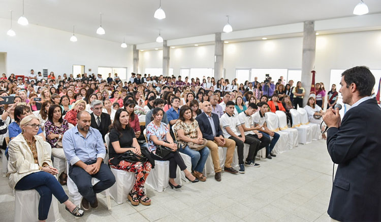 “En estos 12 años el equipo docente de la Provincia ha revolucionado el sistema educativo salteño”